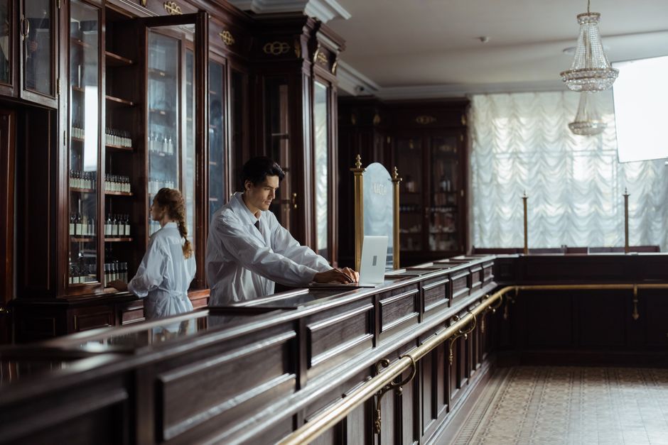 Vendre services en ligne pharmacien 2026 : offre et pricing